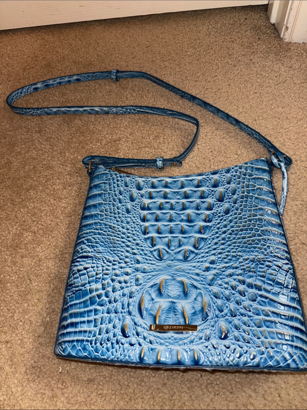 BRAHMIN - Blue Croc-Embossed Crossbody Bag